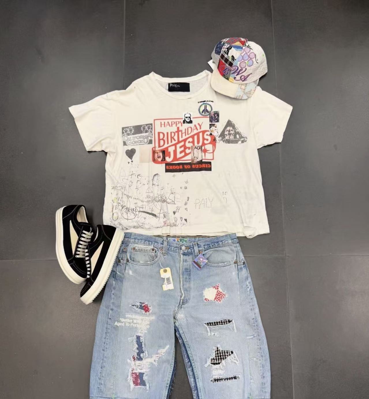 Paly Hollywood Handwritten Graphic Print T-Shirt