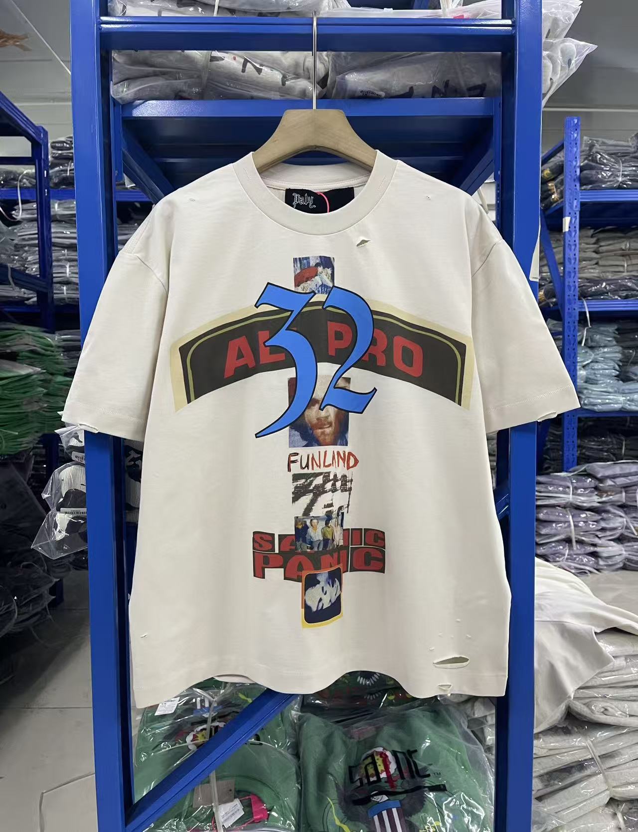 Paly Hollywood Creative Line Graphic T-Shirt