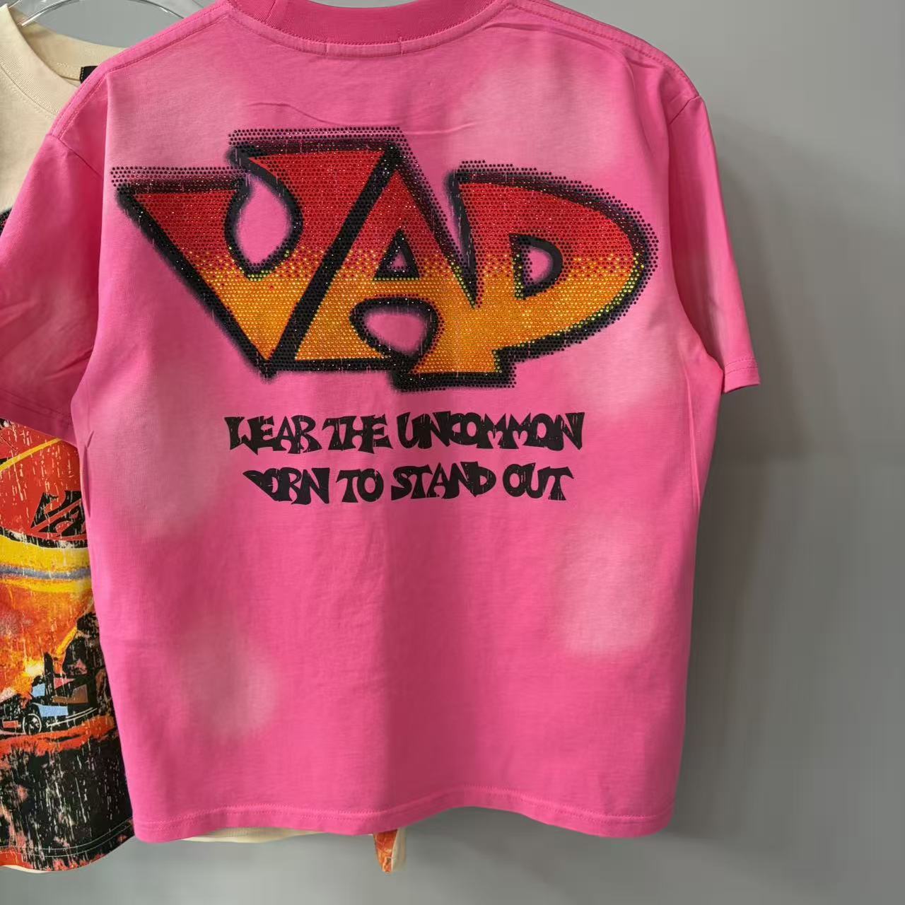VARE ALL DAY Orange Graphic Tee