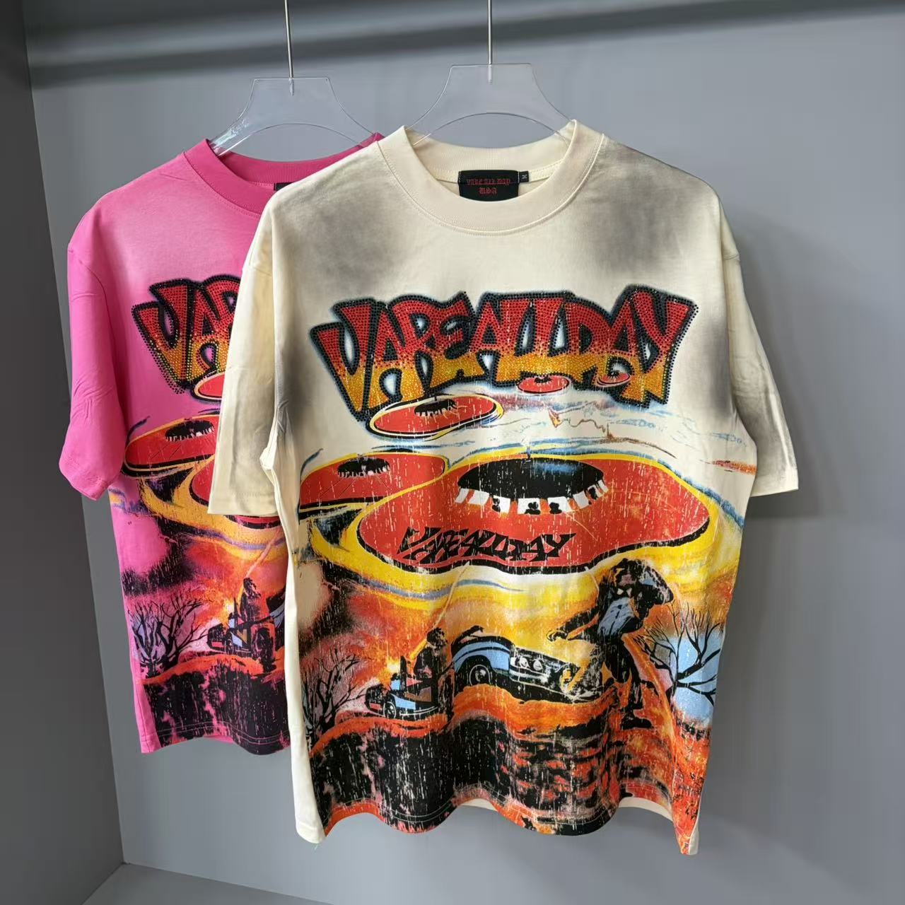 VARE ALL DAY Orange Graphic Tee