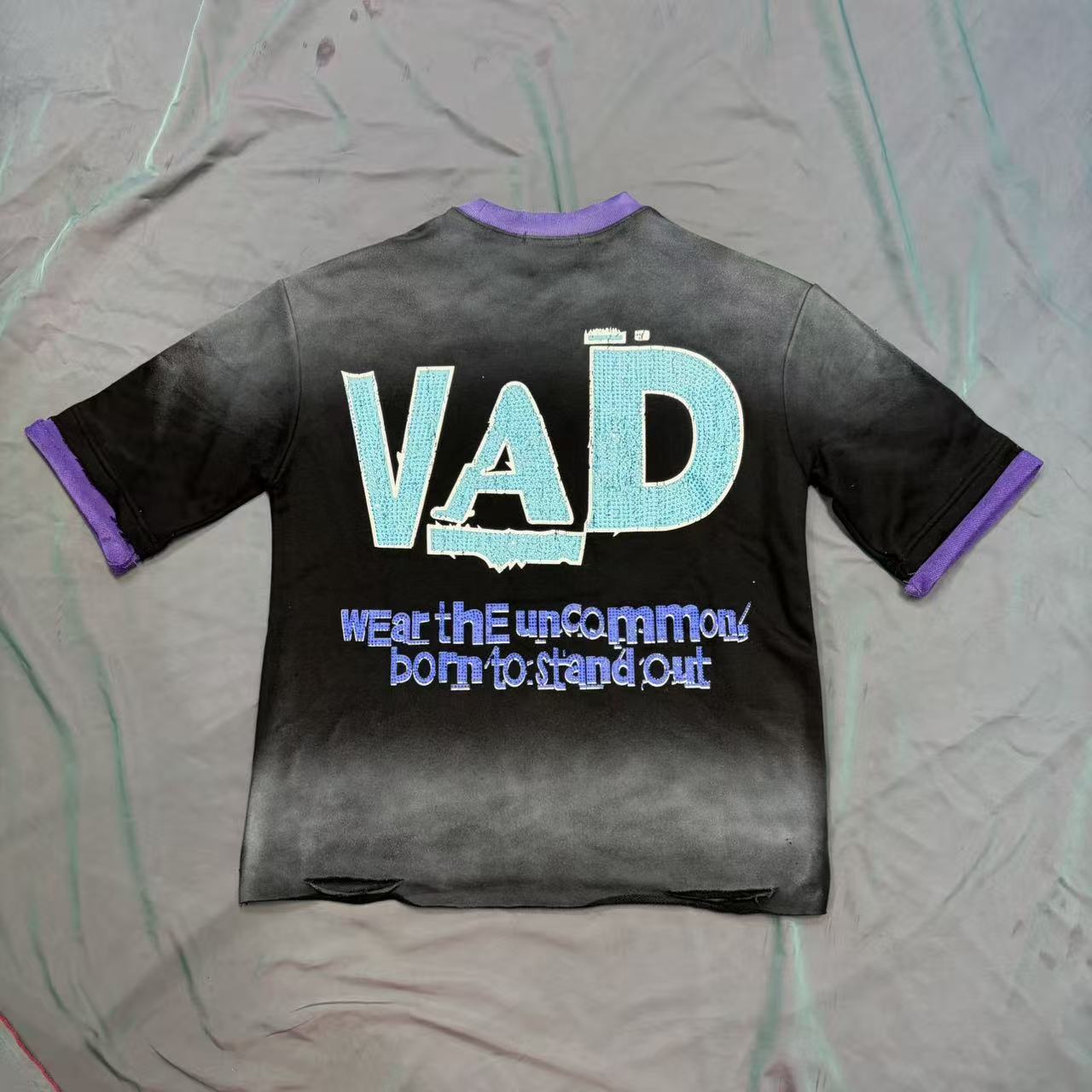 VARE ALL DAY Monster Graphic Tee