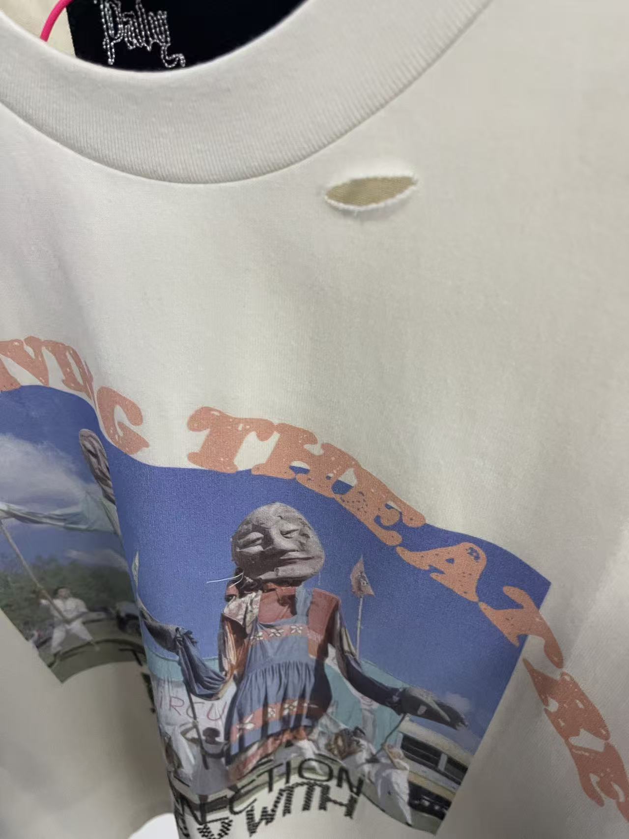 Paly Hollywood Contrast Trim Graphic T-Shirt